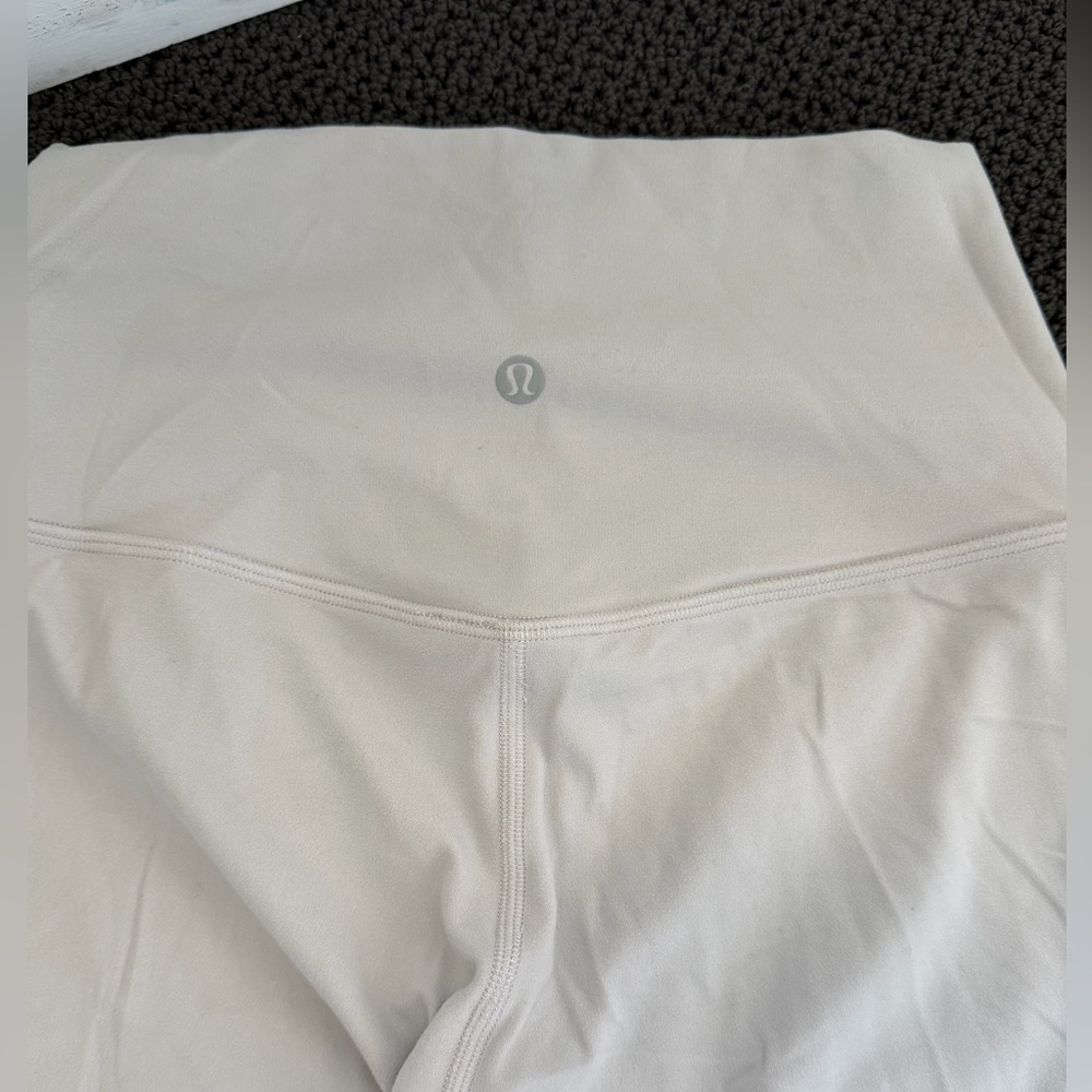Cream double lined align leggings. Size 4. Cream/ light pink color. - Picture 4 of 4